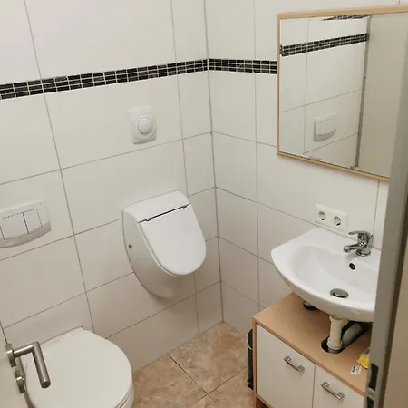 Mit Garten Und Terasse Muensingen