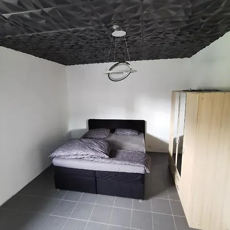 Mit Garten Und Terasse *