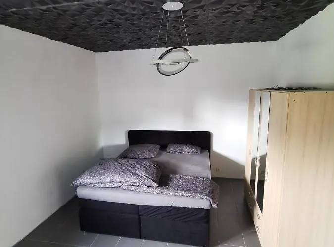 Mit Garten Und Terasse *